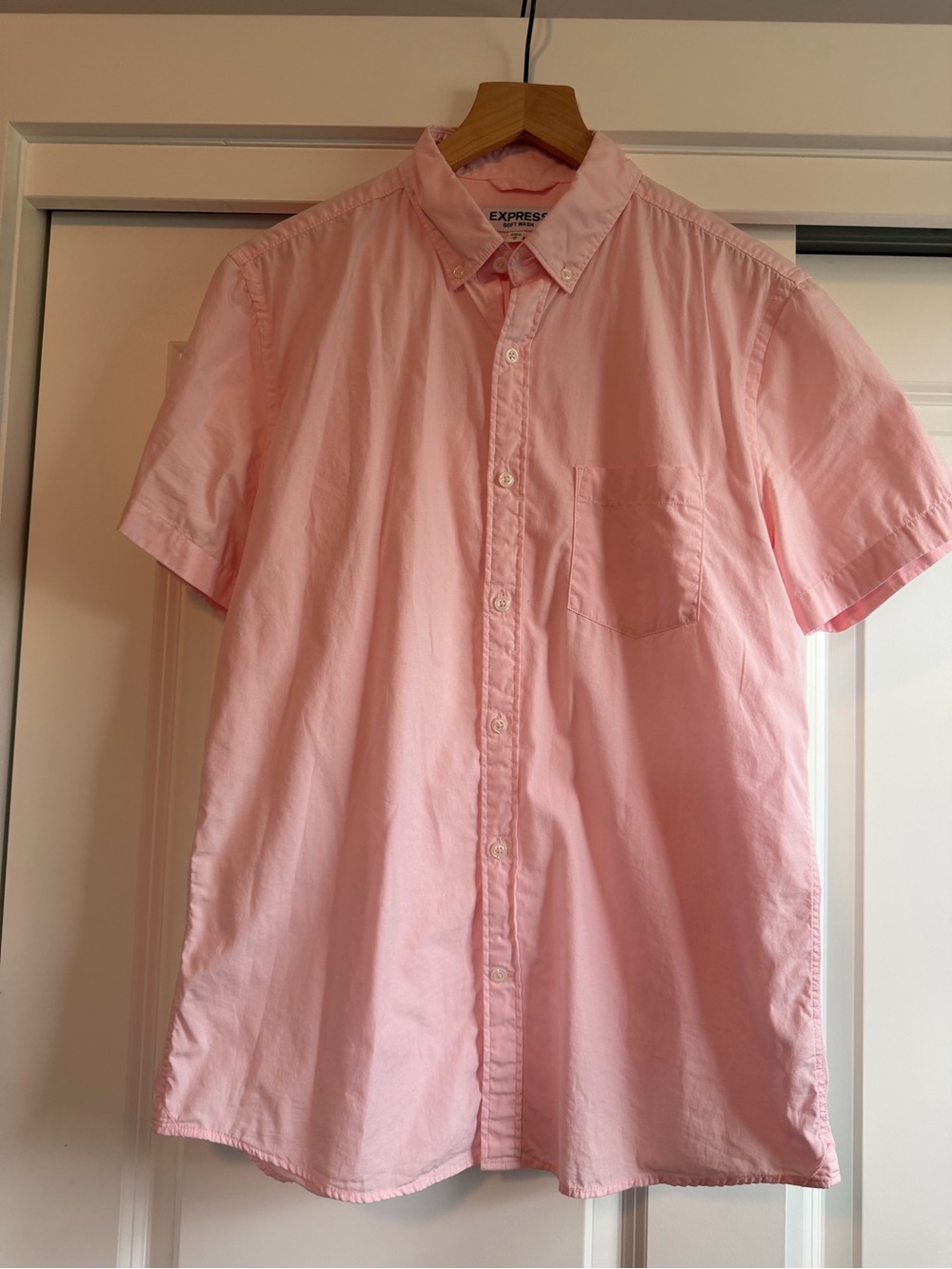 Express Men’s Short Sleeve Button-Down Shirt - Pink Size Medium